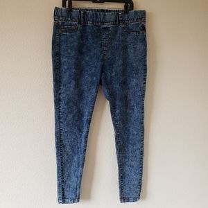 Forever 21 Plus Acid Wash Skinny Jeans